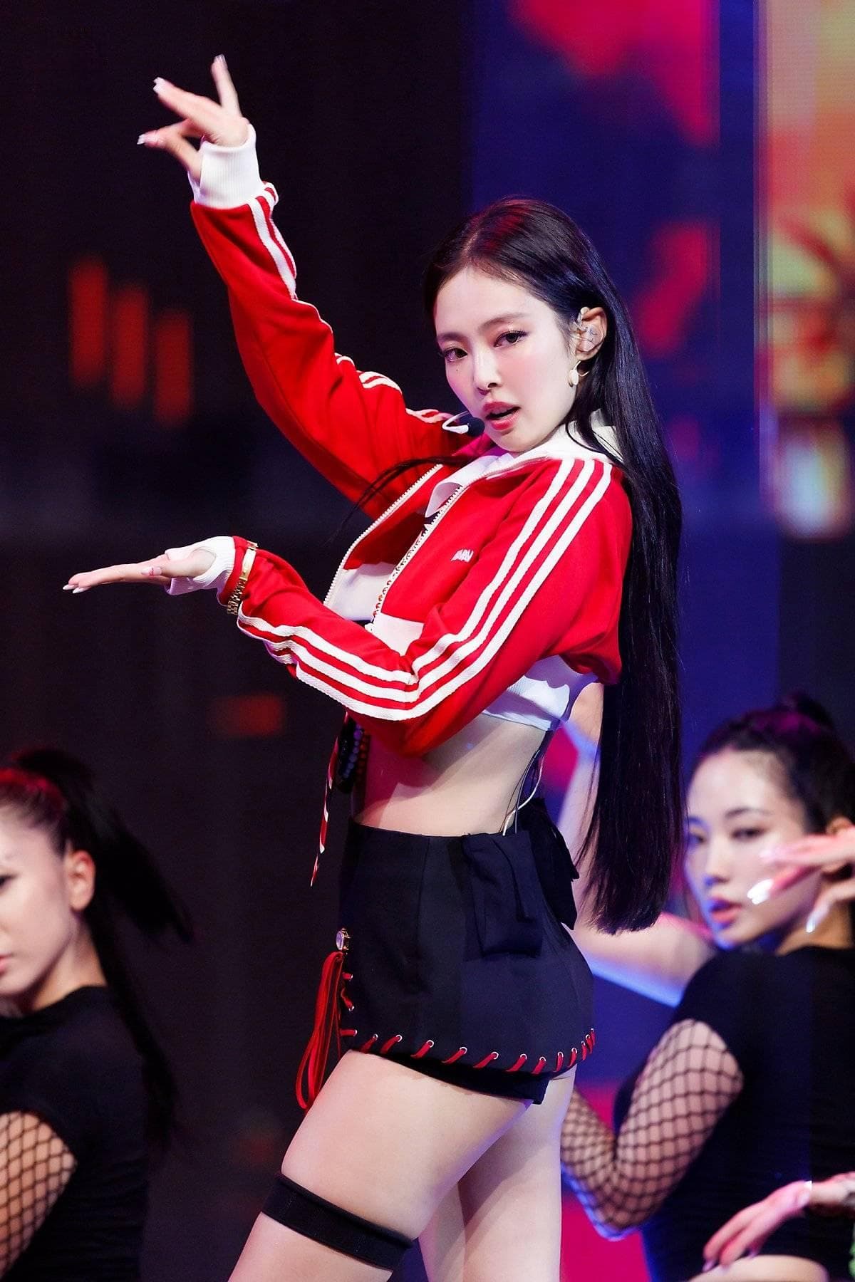 Jennie到底带火了多少件阿迪？