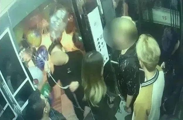 注意！千万别把这种气球带进电梯