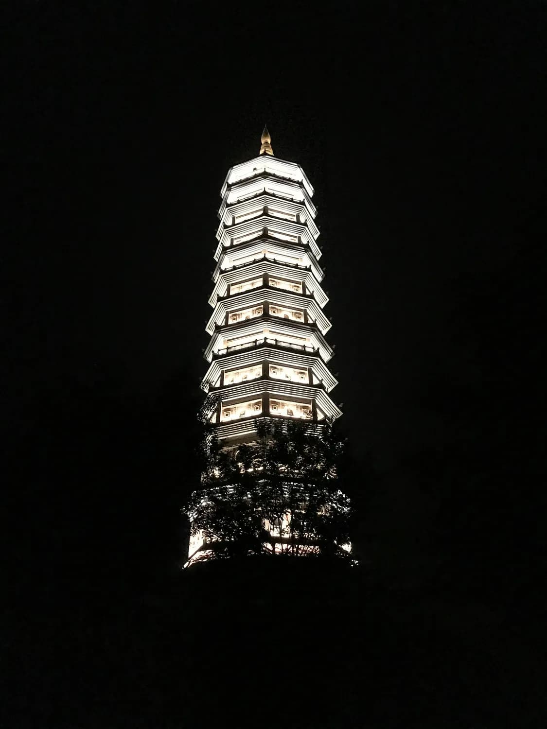 打卡网红景点：从石家庄到桂林的绝美自驾游路线
