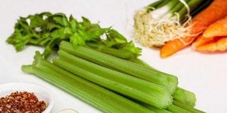 芹菜生吃好还是不好？（了解其营养与安全，享受最佳食用方式。）