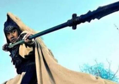 古代兵器之辨：长枪与长矛的差异及红缨枪的红色奥秘