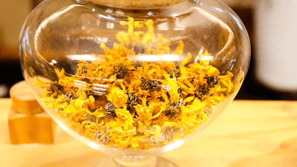 泡菊花茶放多少菊花最适宜？
