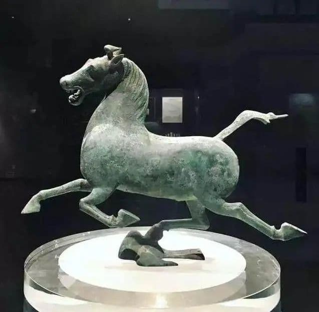 寻找甘肃文物里的“马文化”
