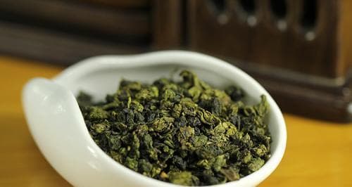 了解乌龙茶——一种独特的茶叶品种（乌龙茶的种类、特点、产地及营养价值）