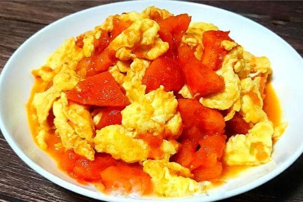 烹饪一道美味的番茄炒蛋，看似简单，实则蕴含着不少技巧
