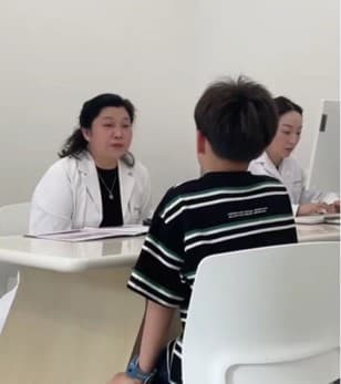 从规则到情感：专家详解亲子关系建立之道