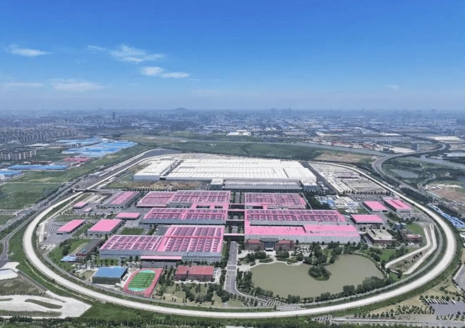 尊界超级工厂落成，打造中国超豪华汽车新势力