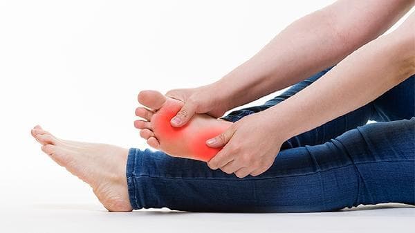 痛风石的治疗方法：药物、手术与生活方式调整