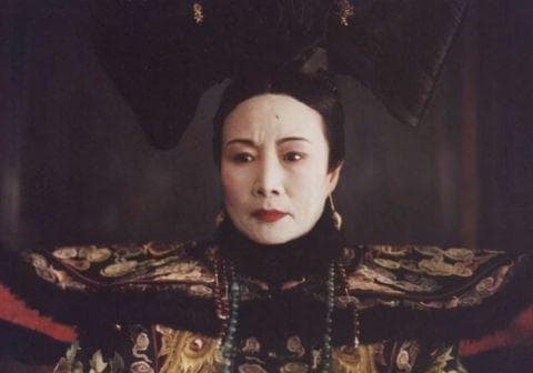 权力与人性的交织：邱淑贞版慈禧的职场启示录