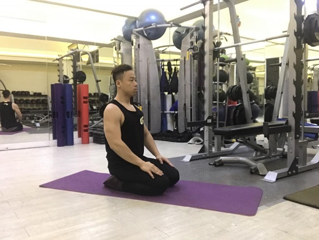 脊椎侧弯运动治疗：从自我检测到运动矫正