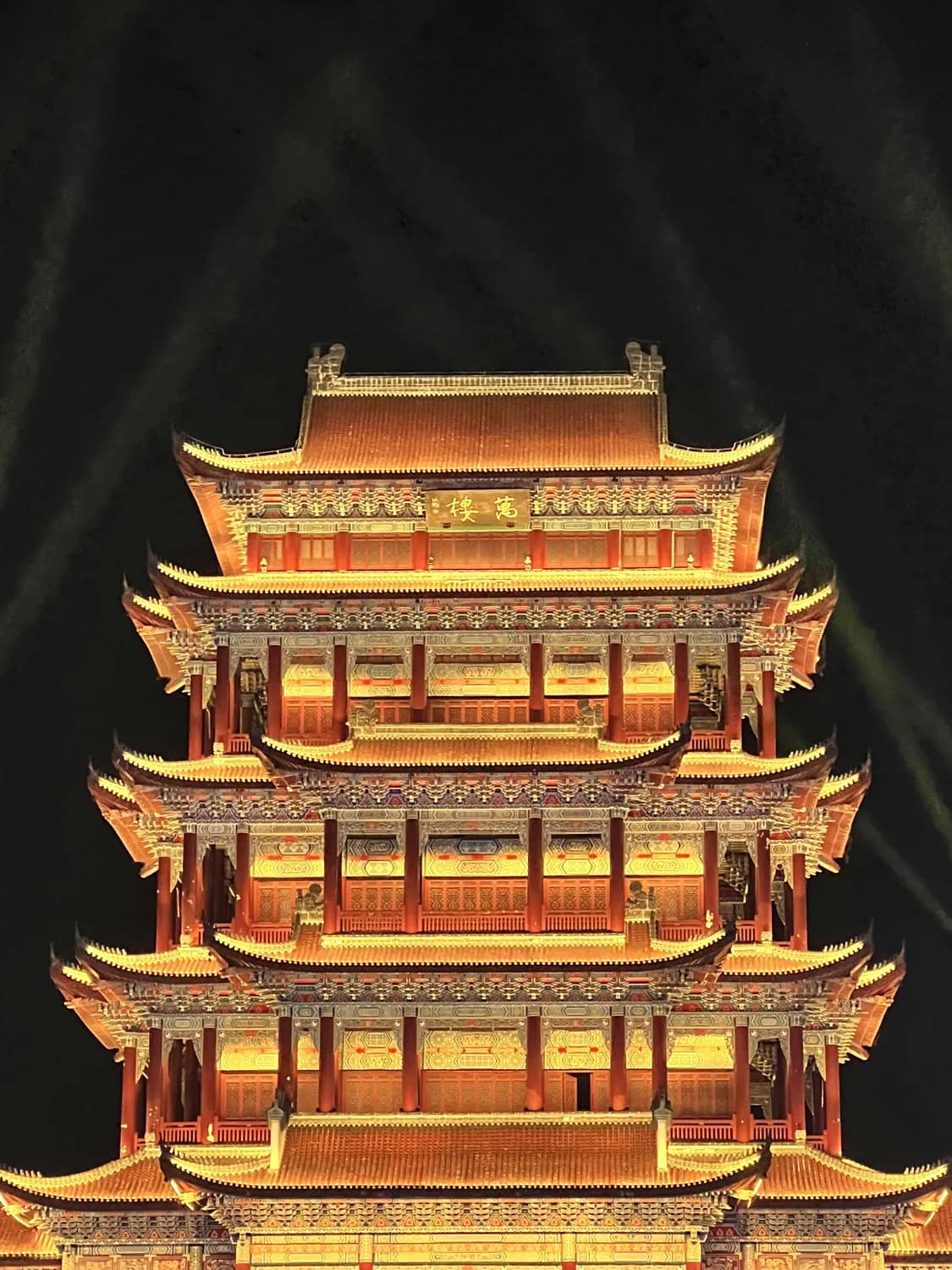 黄鹤楼新玩法：夜游灯光秀不容错过！