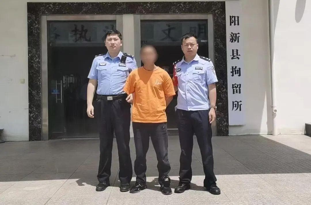 男子跳入股道抄近路被拘，铁路部门提醒：这些行为很危险！