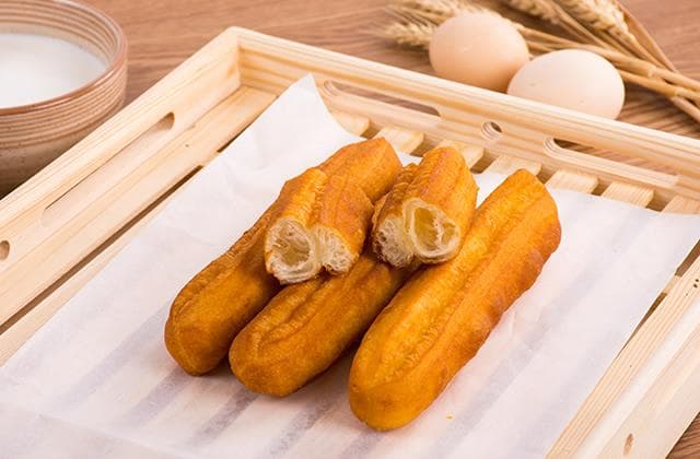 油条半成品怎么做好吃 速冻油条的加热正确方法