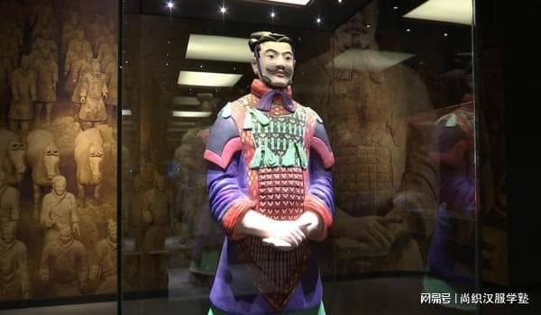 秦代服饰制度：开创性规范展现古代华夏风采