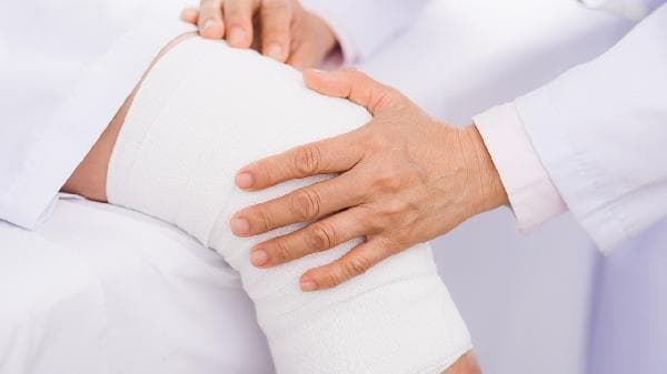 大腿骨折了怎么办