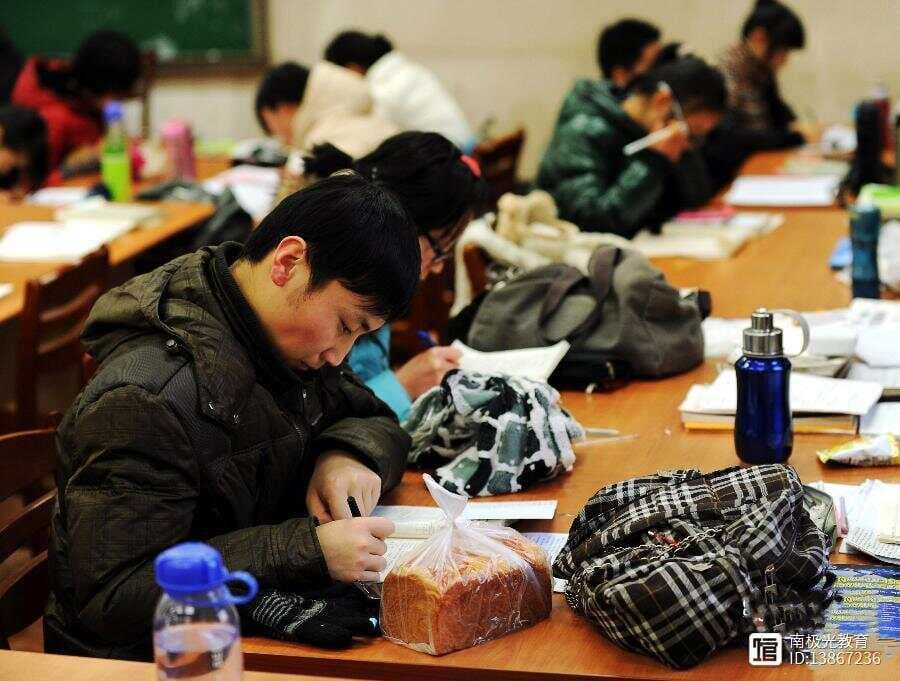 硕士群体普遍期待的薪资水平深度探察