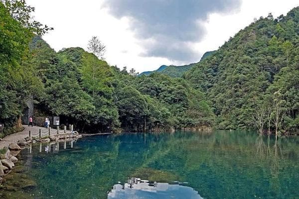 牛头山国家森林公园：免费AAA级景区，水上乐园+植物园+地质奇观