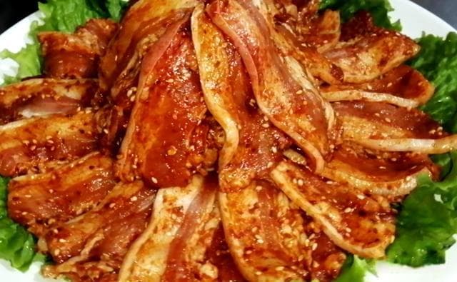 选肉、调味、腌制：家庭烤肉腌制技巧详解