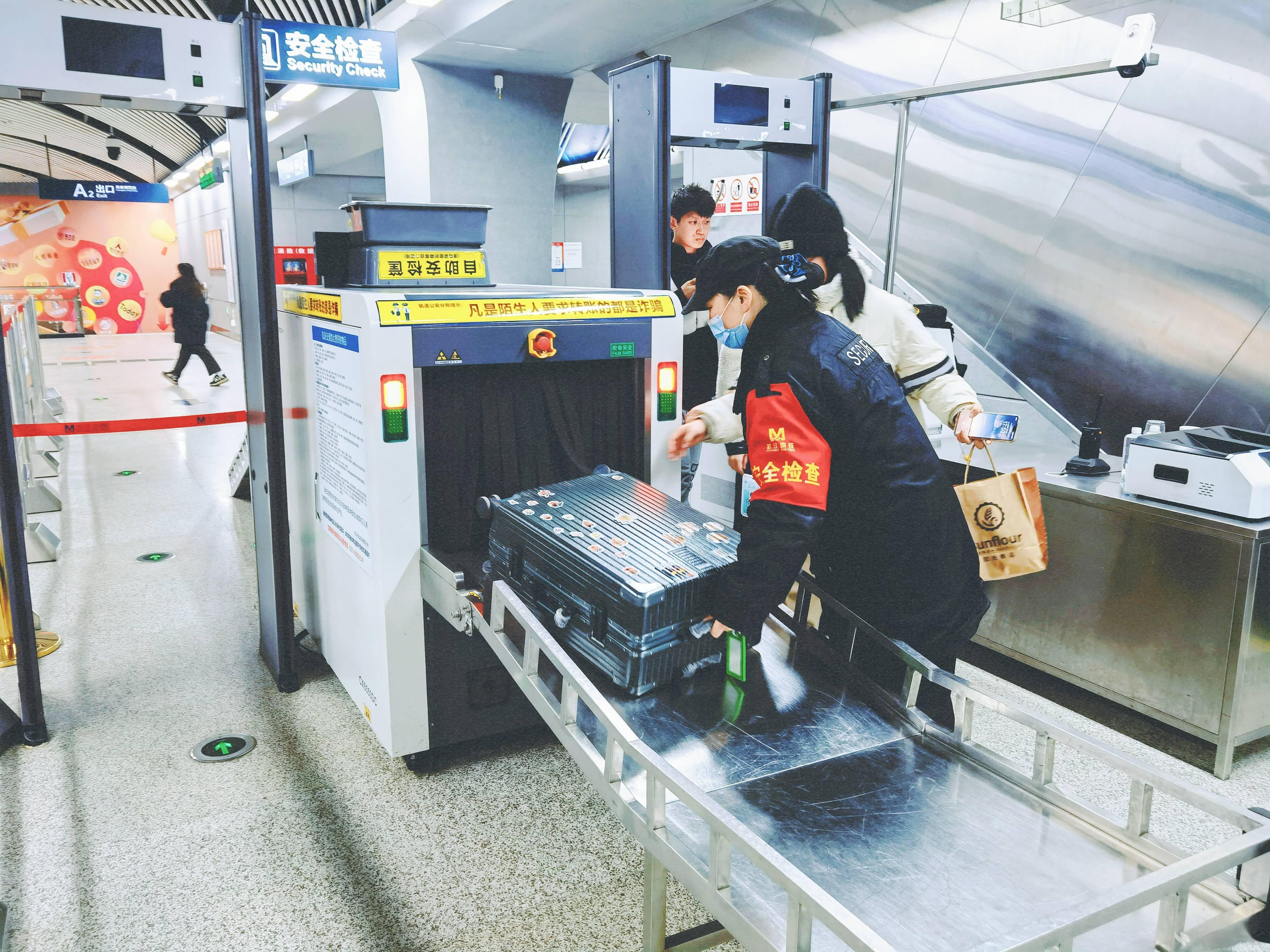 新地铁线让武汉高校学生返乡时间减半，春运出行更便捷