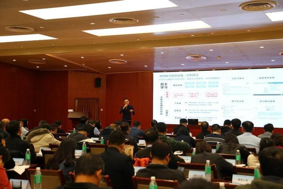 大模型来了！海珠教育饮上“头啖汤”