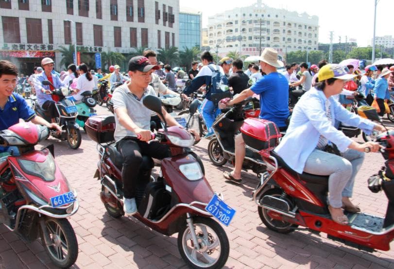 电动车管理趋严，三类车型仍可免牌证上路