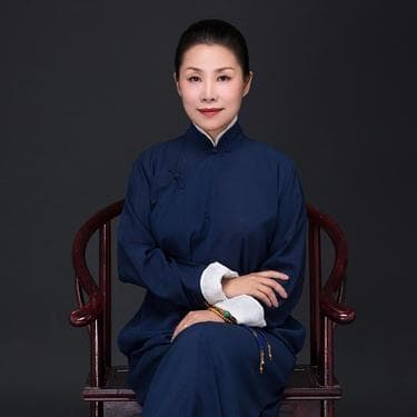 李雨儿：用歌声传递艺术与文化的魅力