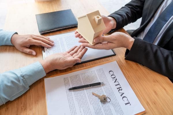 交通法违法行为代码解析：了解常见违法行为及代码