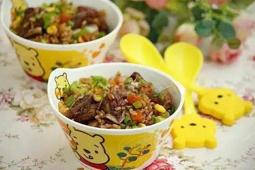 懒人必学：电饭煲版排骨焖饭，简单美味又营养