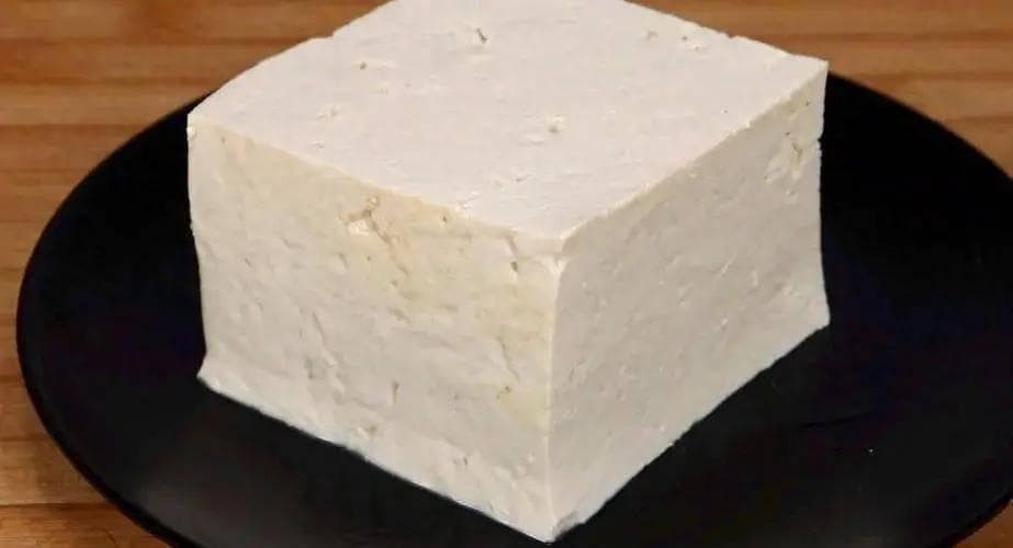 豆腐吃多了，加速脑萎缩？医生：过了60岁，3种豆制品要尽量少吃