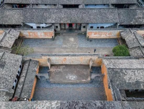 赣南围屋建筑：宗亲一家的向心追求