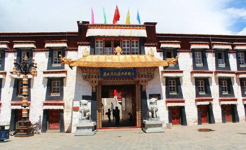 穿越历史长河，感受驻藏大臣衙门遗址的沧桑与辉煌