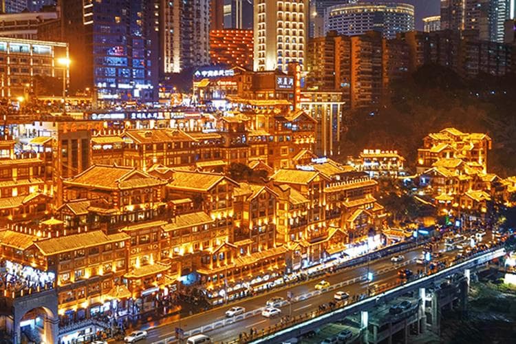 重庆旅游必备：十大物品清单助你轻松畅游山城