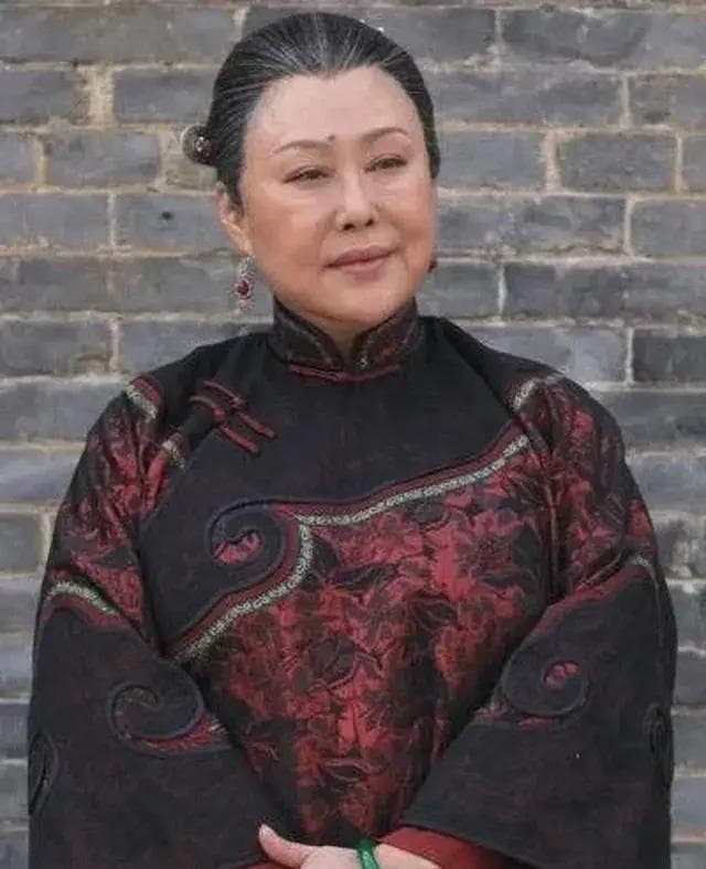 大宅门原著：白文氏对杨九红的三道考题，杨九红一道都没有通过