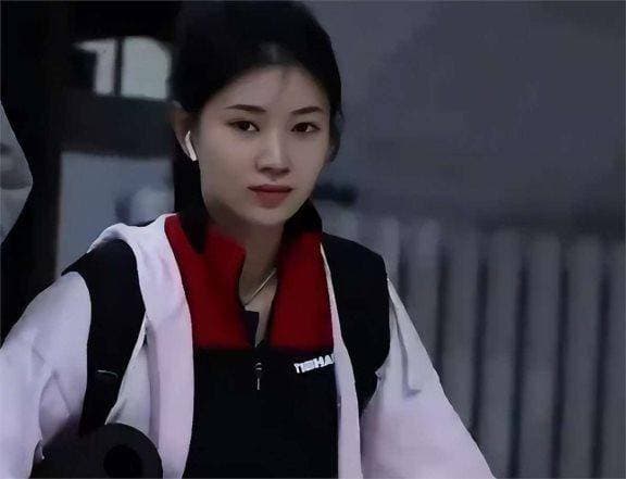 “最美陪练”王添艺：颜值与实力并存的乒乓追梦人