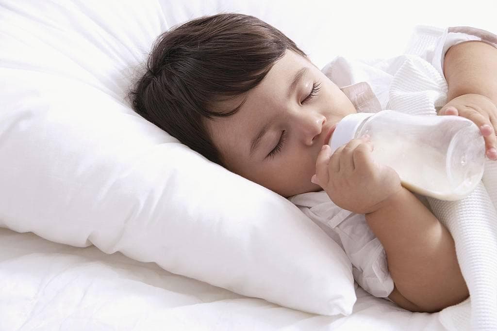 宝宝一岁了，真的要断夜奶吗？｜一问医答