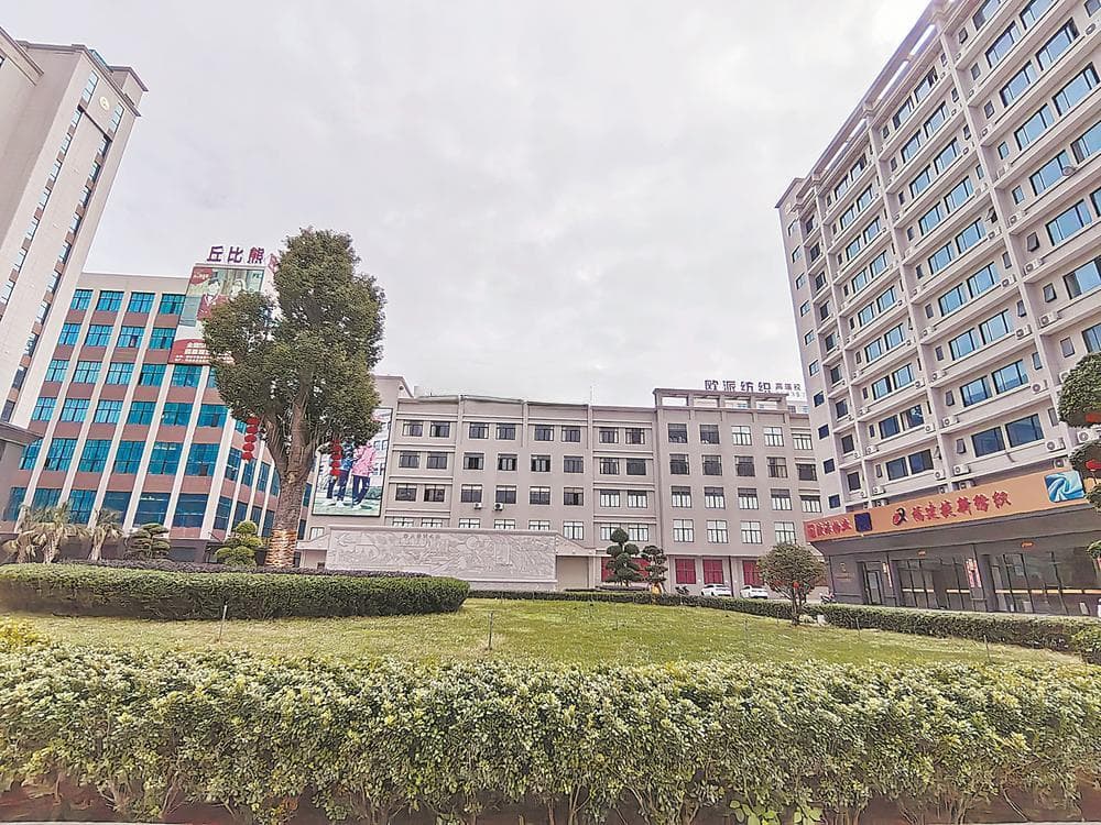 泉州惠安：“校服之乡”的转型之路