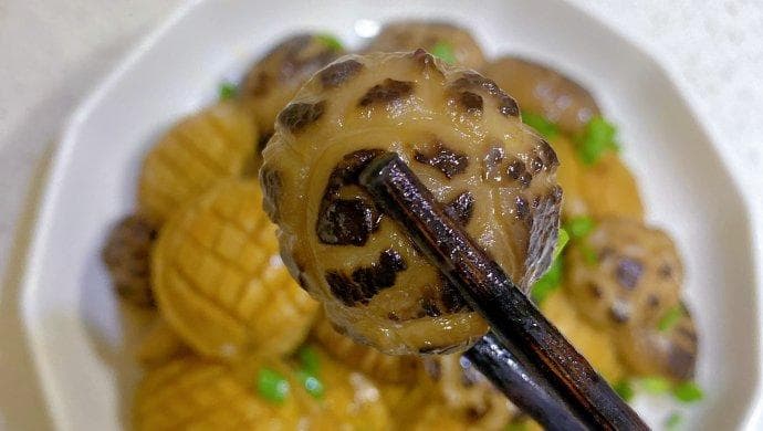 高压锅花菇焖鲍鱼：简单美味的家常菜谱