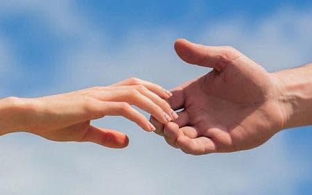 宗馥莉“接棒”，家族企业如何实现转型？