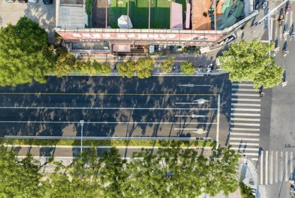 南京鼓楼石头城路焕新升级：新增右转车道，地下管网全面优化