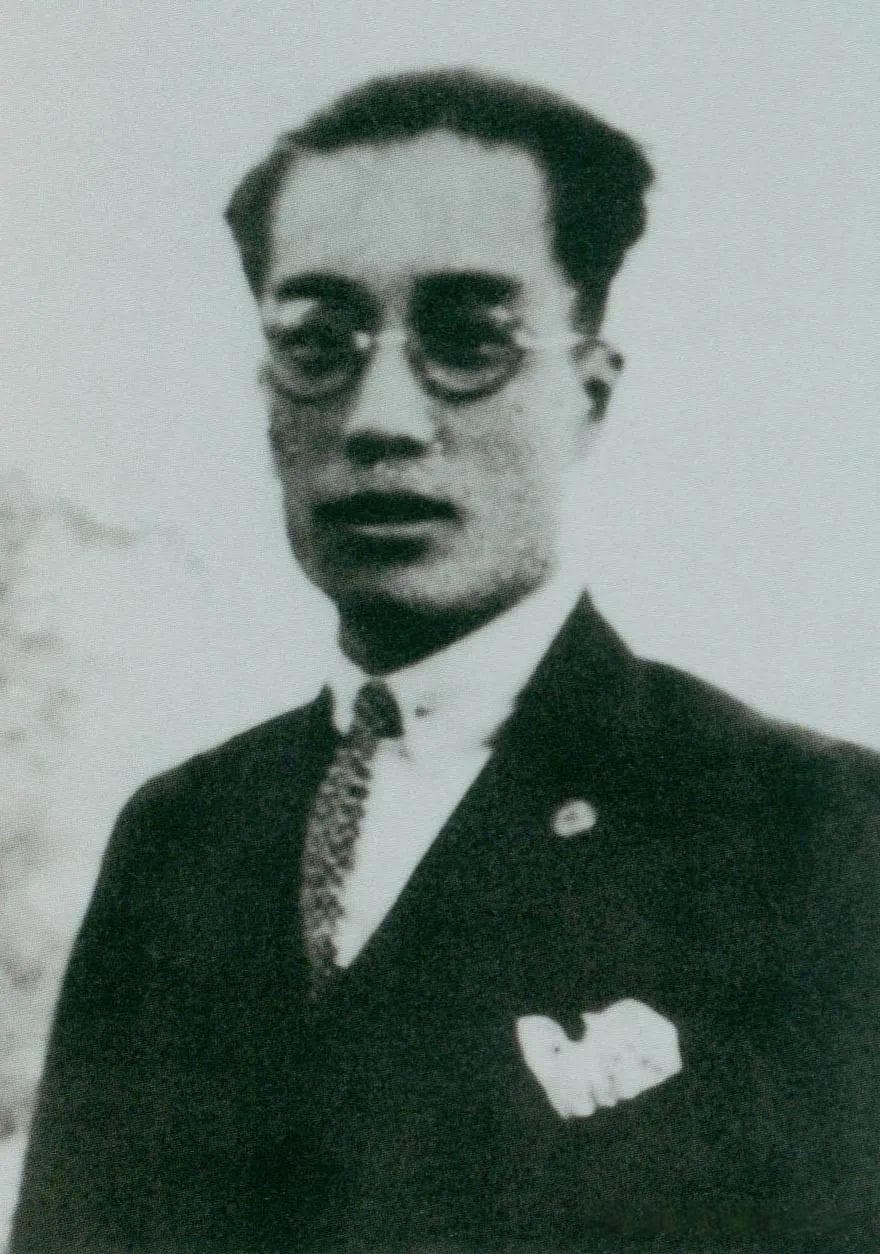 周恩来的人生哲学：当代职场人的精神指南