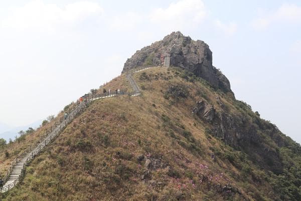 东莞第一峰--银屏山