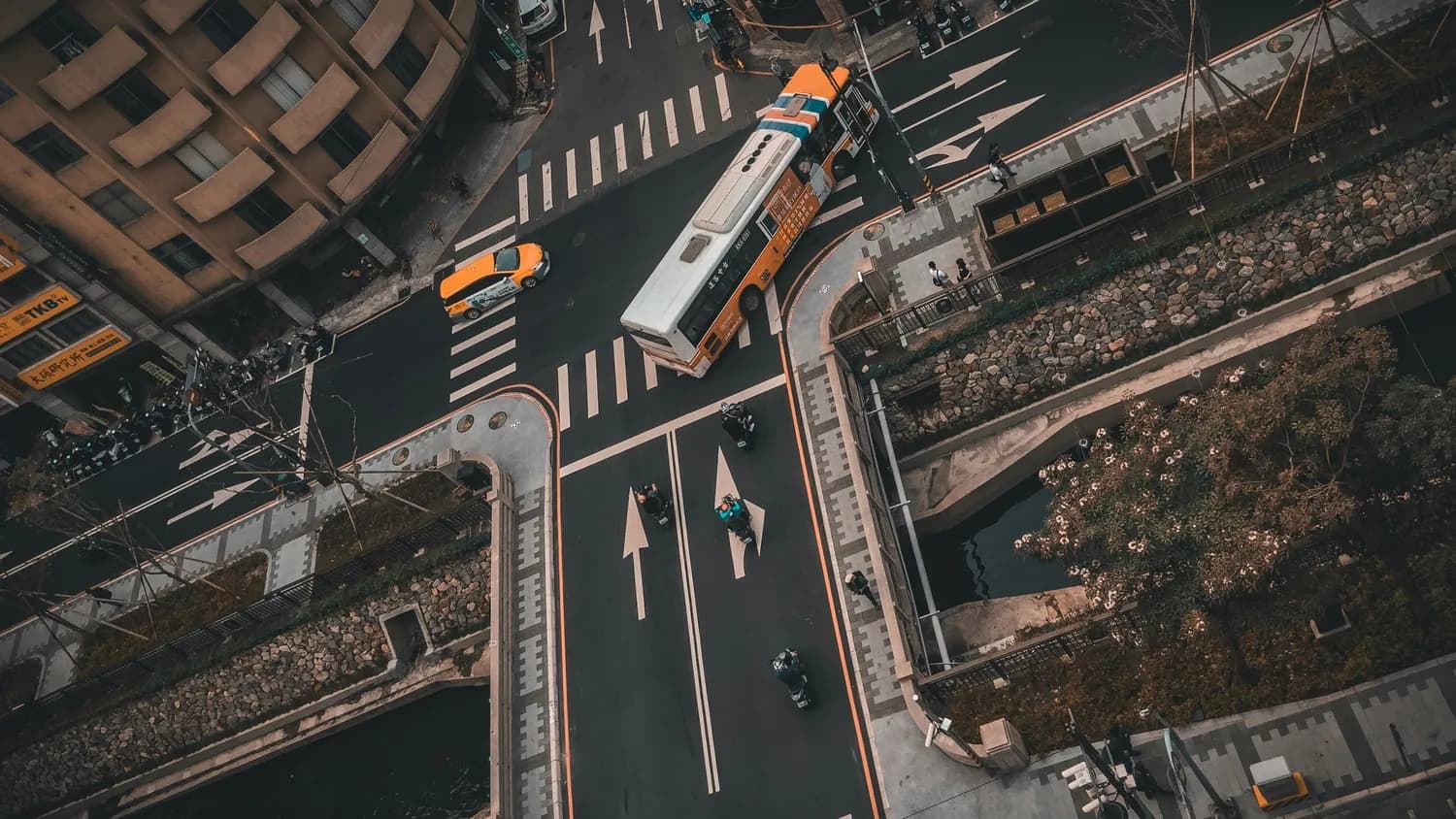 丁字路口安全驾驶，交警最新提示