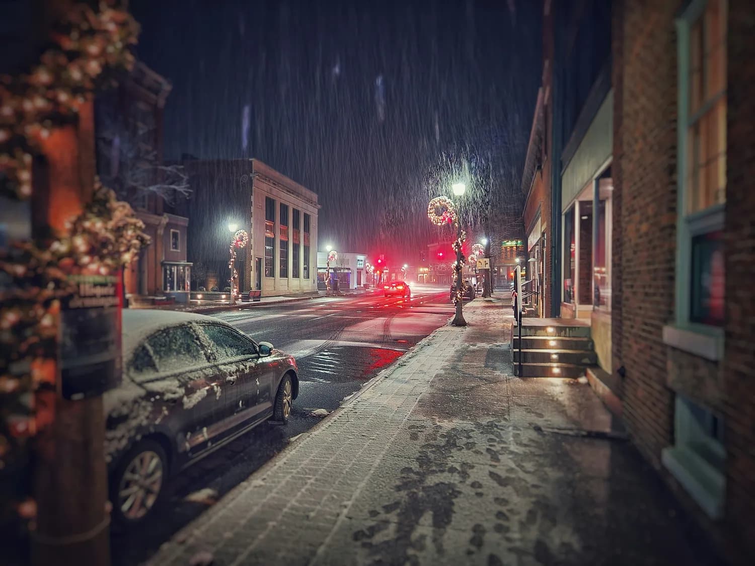雪城爱角色设计大揭秘：从转学生到圣洁之光的蜕变之路