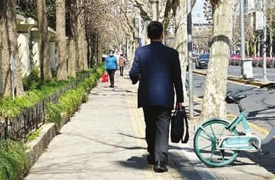 职工拒绝"加班"，公司可以将其开除吗？