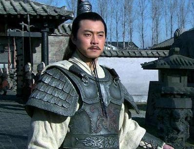 孙策继承孙坚的部队后，在军事与政治方面有哪些成就？
