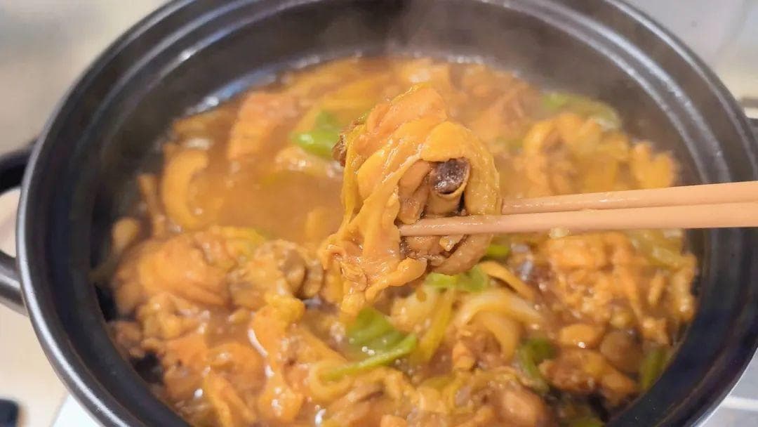 砂锅黄焖鸡：一道暖身又暖心的家常美食