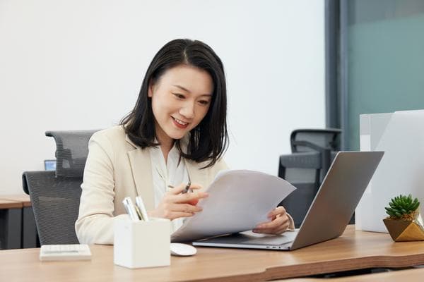 职场性别平等：女性做梦要被辞退的法律困境与突围