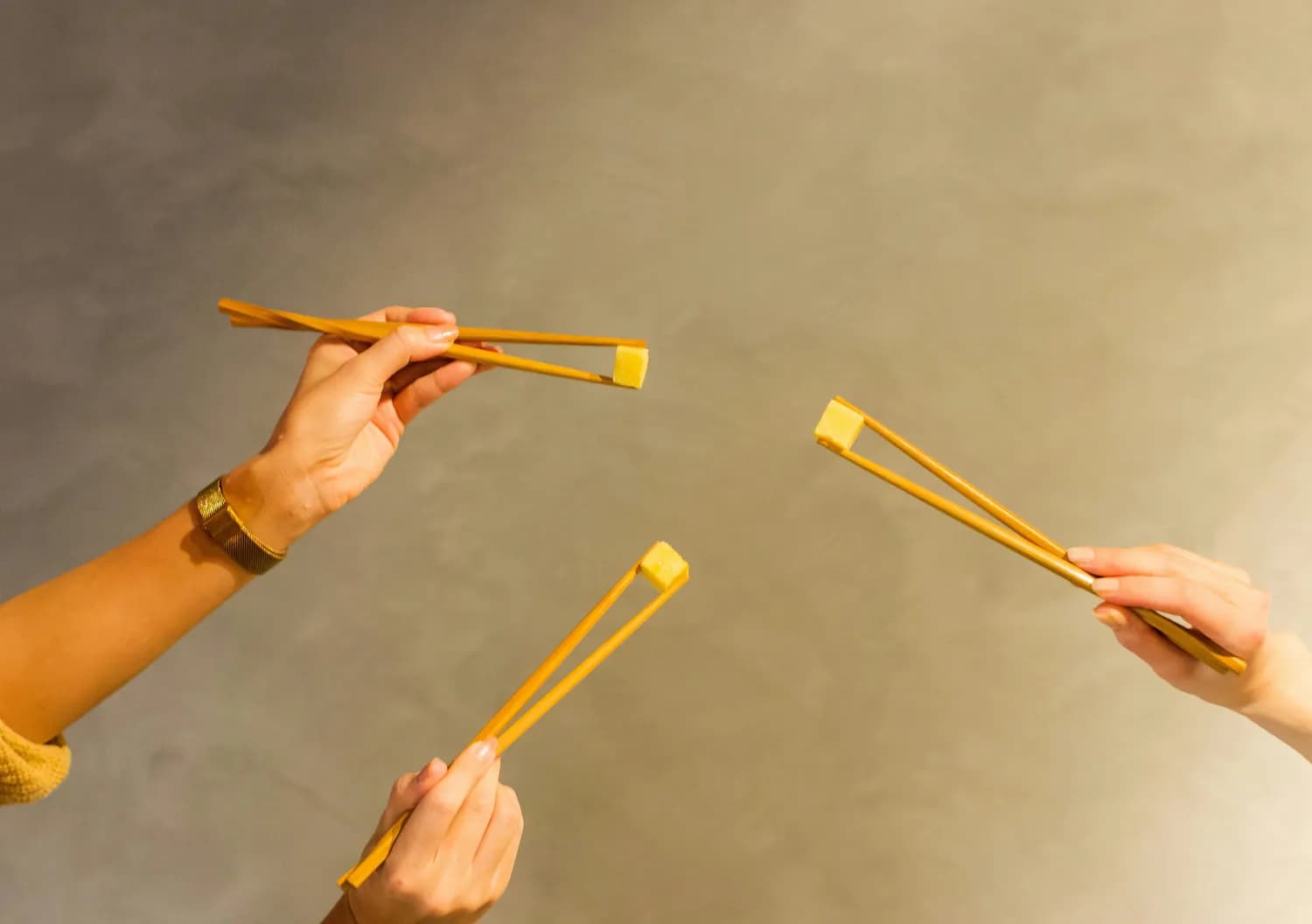 筷子礼仪大揭秘：你真的会用筷子吗？