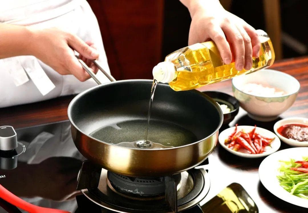 猪油、花生油、玉米油……到底哪种油更健康？