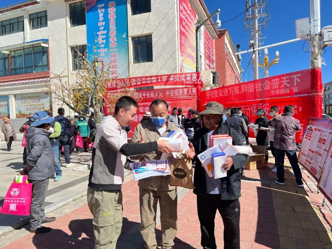 “看得见的管不了，管得了的看不见”，基层治理难题怎么破？